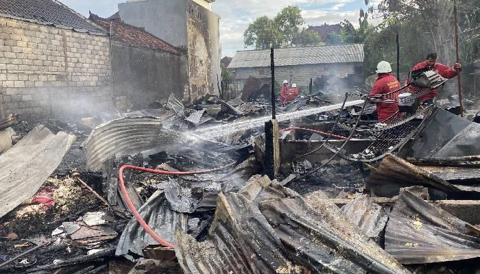 Kerugian-akibat-kebakaran-kos-dan-rumah-warga-di-Kelan-dekat-Bandara-Ngurah-Rai-Bali.jpg