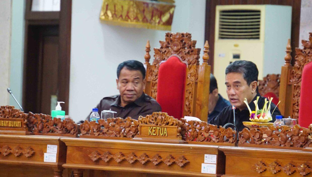 Ketua-DPRD-Buleleng-Minta-Pemungutan-Pajak-dan-Retribusi-Diintensifkan.jpg