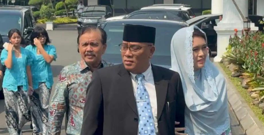 Ketua-Umum-Konfederasi-Serikat-Pekerja-Seluruh-Indonesia-KSPSI-Jumhur-Hidayat.jpg