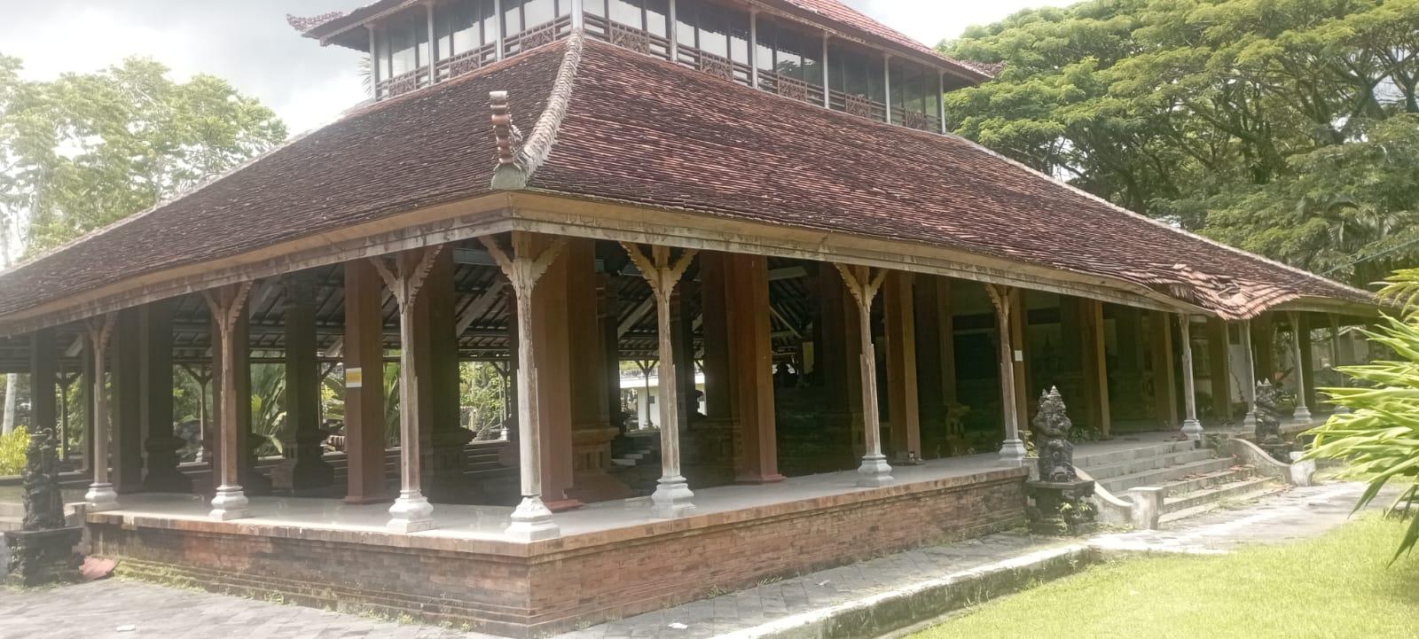 Kondisi-bangunan-Wantilan-di-kawasan-Pura-Jagatnatha-Jembrana.jpg
