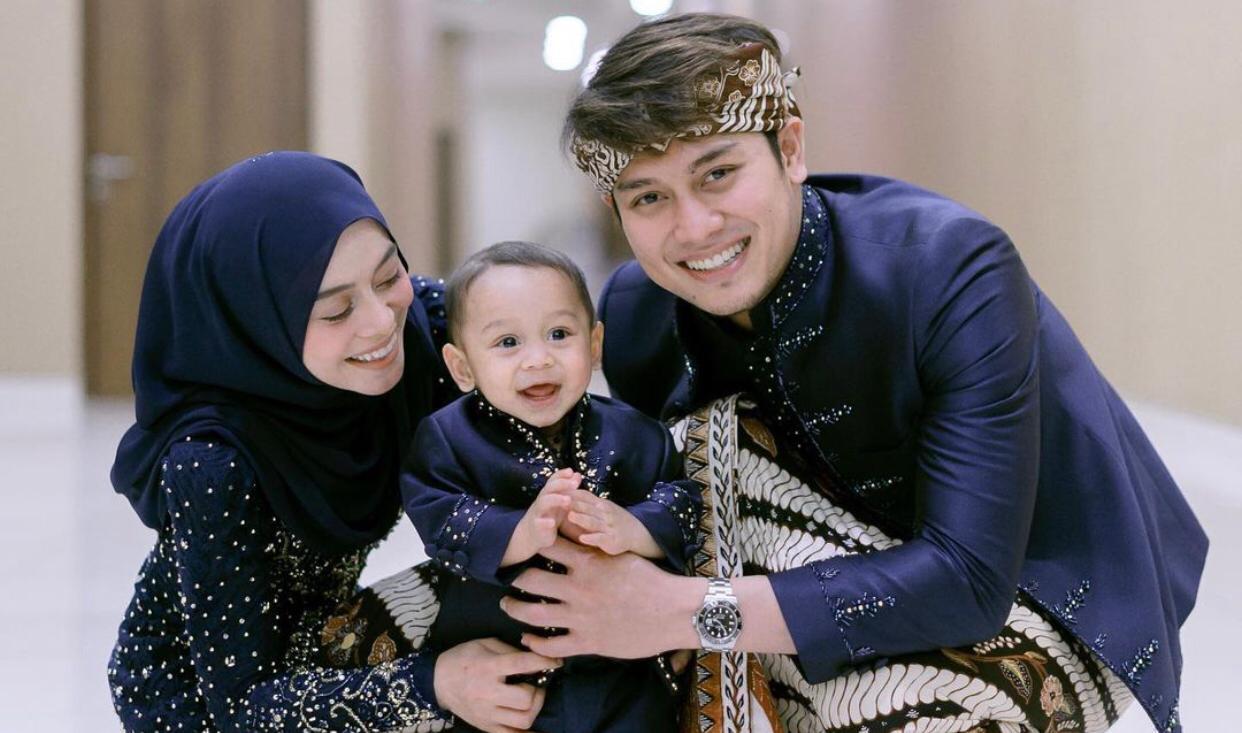 Lesti-Kejora-dan-Rizky-Billar-dikabarkan-hanya-tinggal-bertiga-dengan-Baby-L.jpg