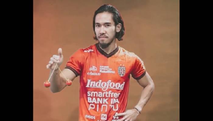 Mantan-bek-Persija-Jakarta-Ryuji-Utomo-kini-resmi-gabung-Tim-Bali-United.jpg