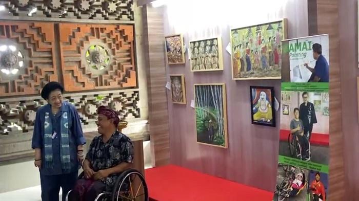 Megawati-bersama-pelukis-difabel-789.jpg