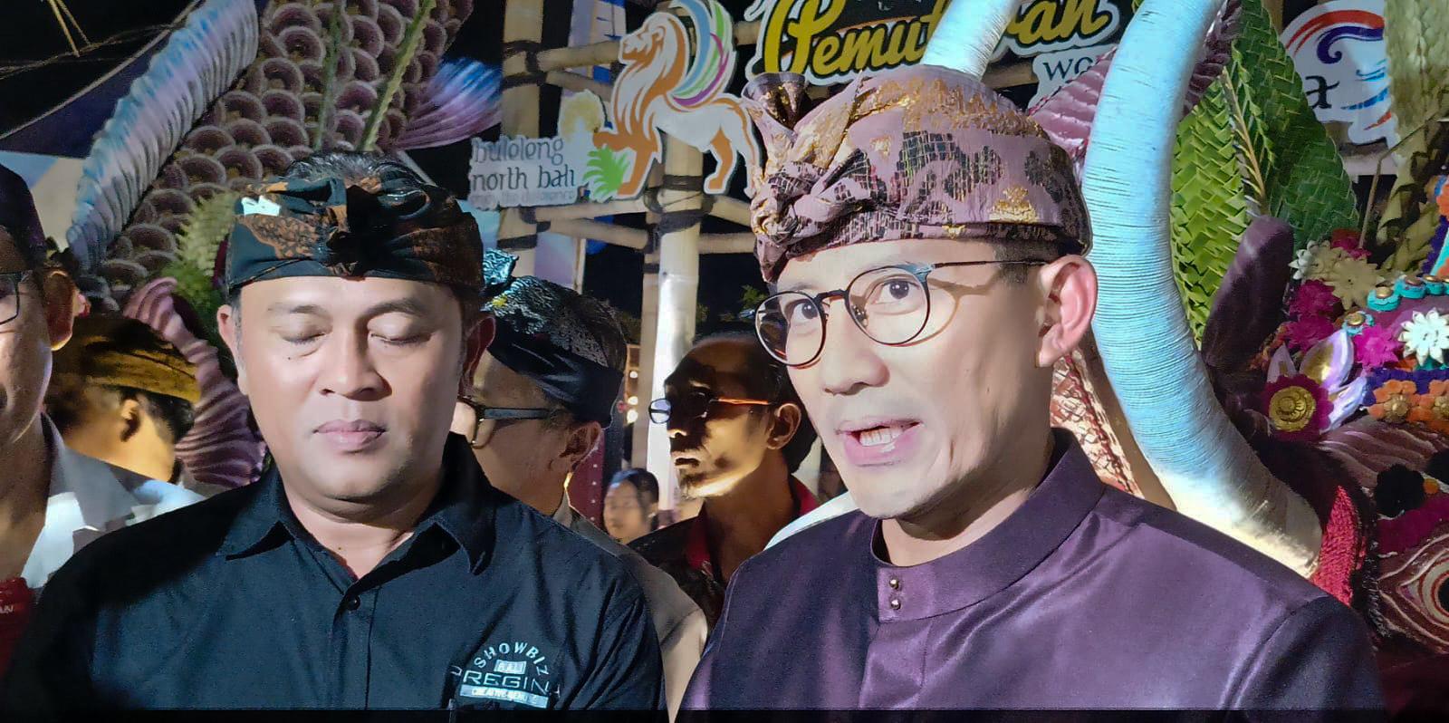 Menparekraf-Sandiaga-Uno-memberikan-keterangan-usai-menghadiri-pembukaan-Pemuteran-Bay-Festival.jpg