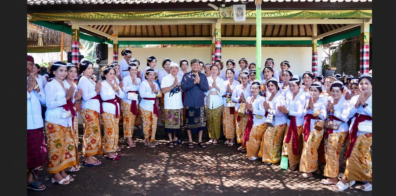 Metatah Massal Di Pura Prajapati Desa Sobangan Bali, Wabup Badung: Ringankan Beban Masyarakat