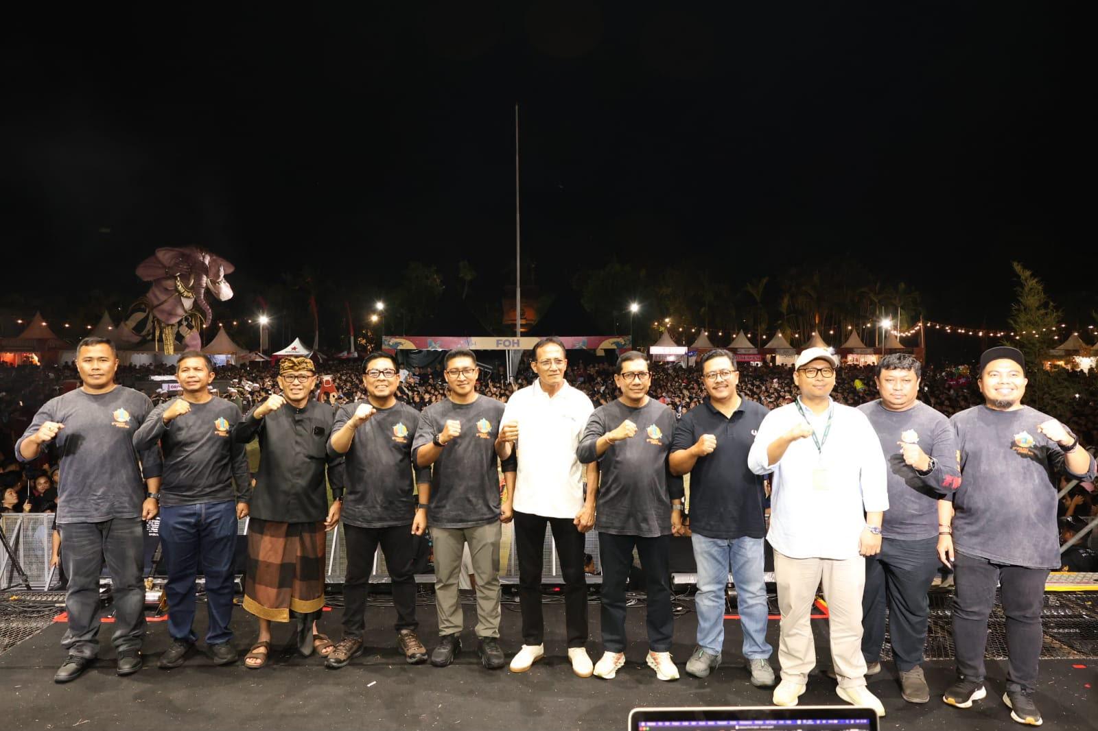 Ogoh-ogoh Taensiat Bikin Takjub di Pembukaan D'Youth Fest , Angkat Kisah Kehancuran hingga Harapan - Tribun-bali.com