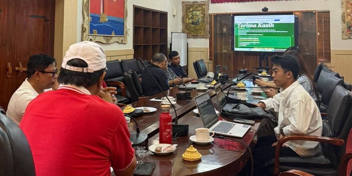 PT-Aksara-Cristy-Legal-memaparkan-hasil-kajian-dan-solusi-penanganan-timbunan-sampah-di-TPA.jpg
