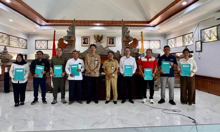 Program Rehabilitasi Hutan Bali Libatkan Dunia Usaha, 500 Bibit Disalurkan
