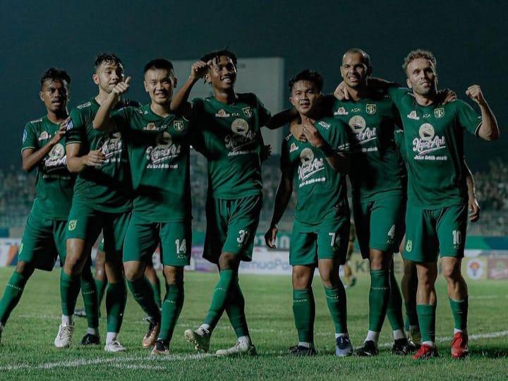 Para-pemain-Persebaya-Surabaya-di-Liga-1-20222023.jpg