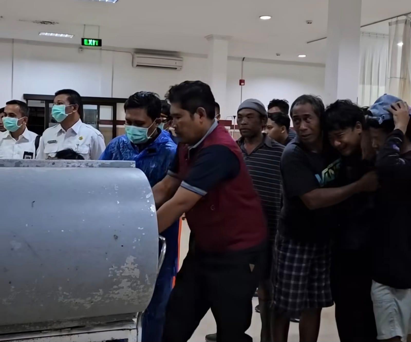 Hendak Pulang, Seorang Tenaga Kontrak DLH Karangasem Tewas Tertimpa Tiang Listrik, Tinggalkan 2 Anak