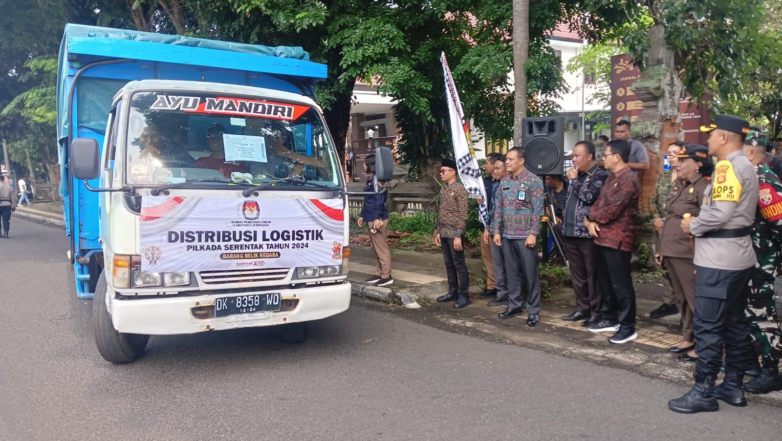 Polisi-Kawal-Distribusi-Logistik-Pilkada-2024-di-Jembrana-2-TPS-Dipindah-Karena-Alasan-Tertentu.jpg