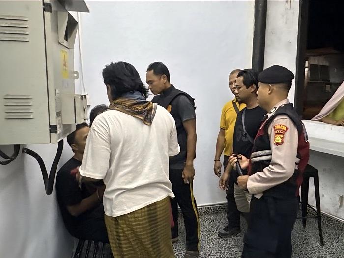 Polsek-Karangasem-menangkap-pelaku-pencurian-parfum-wsgvbwer.jpg