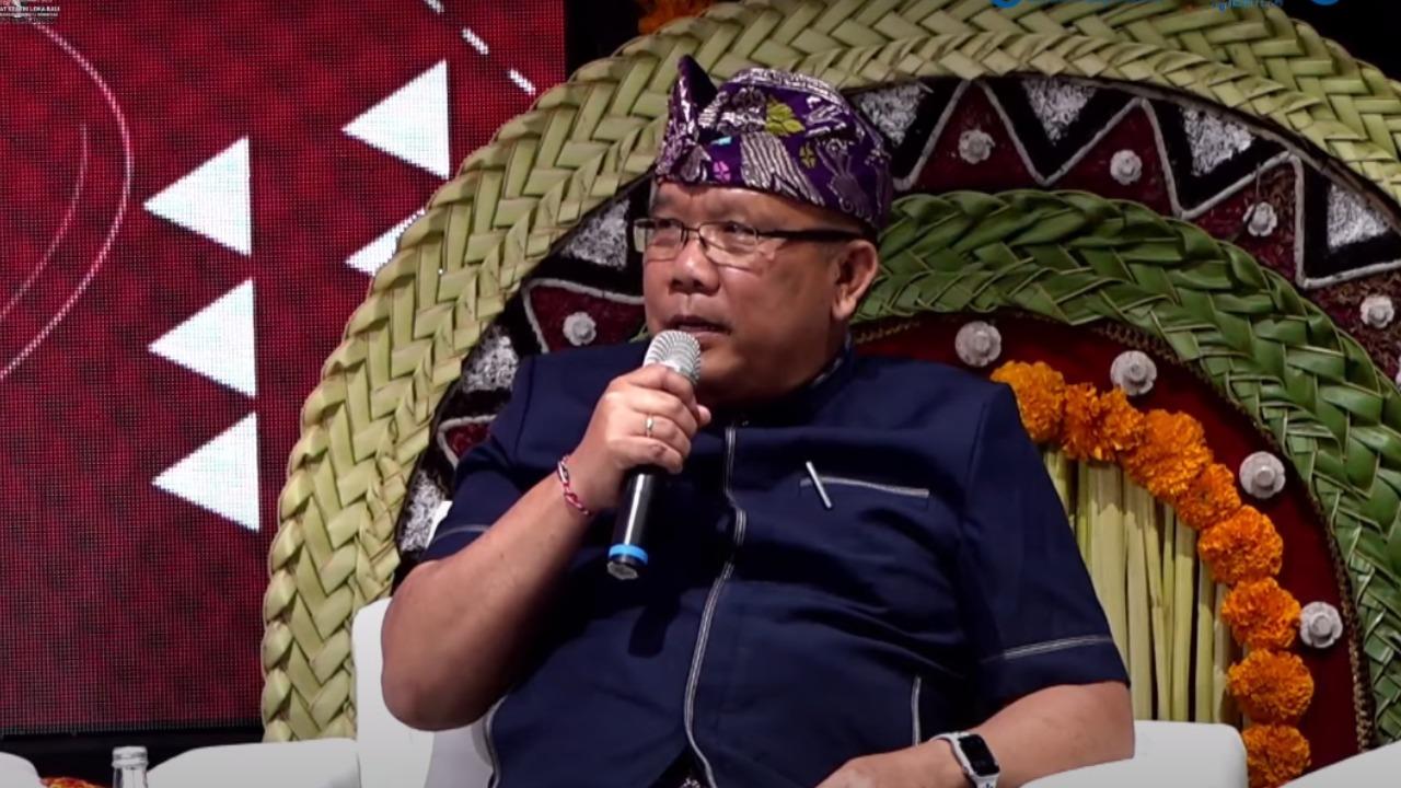 Prof-Dr-drh-I-Made-Damriyasa-yang-merupakan-Rektor-Universitas-Hindu-Indonesia.jpg