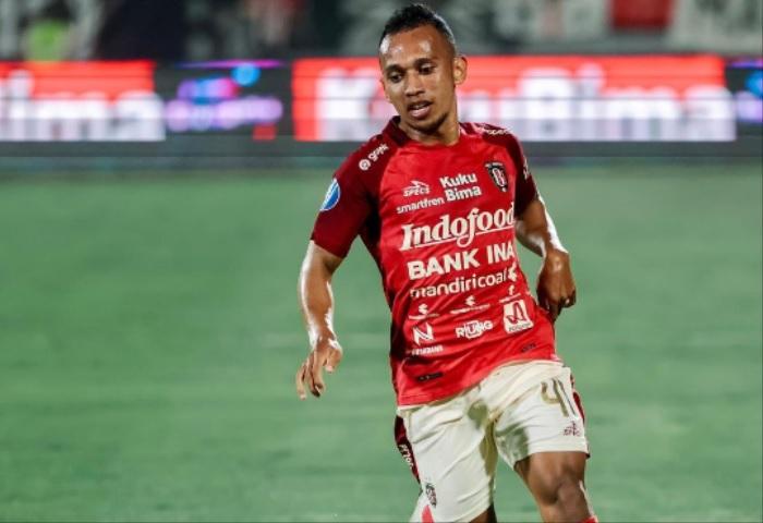 Profil-Irfan-Jaya-Striker-Bali-United-Siap-Tantang-Mantan-Klubnya-Persebaya-Surabaya-Hari-Ini.jpg