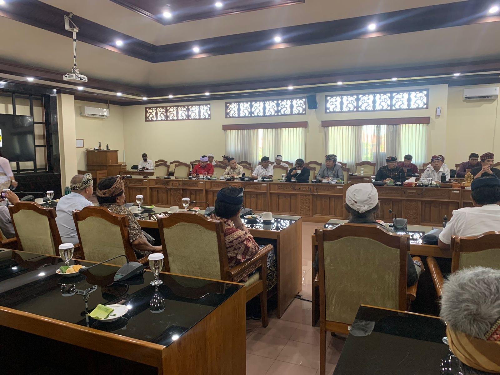 AKSES Jalan Ditutup! Warga Adukan Manajemen GWK ke DPRD Bali, Datang Langsung ke Wayan Disel Astawa