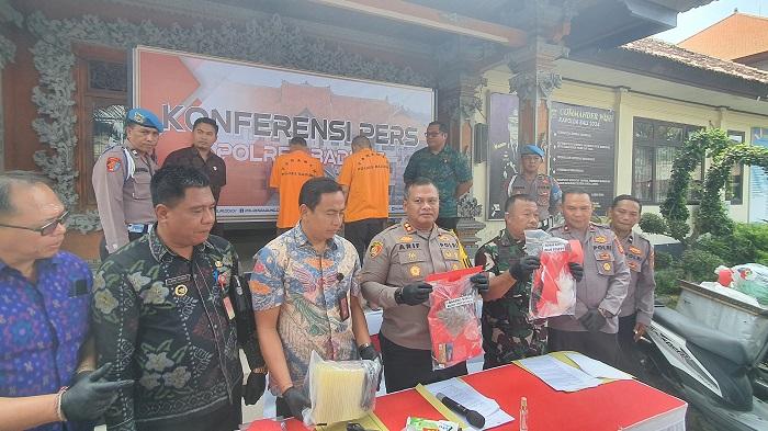 Rilis-kasus-narkoba-di-Polres-Badung.jpg