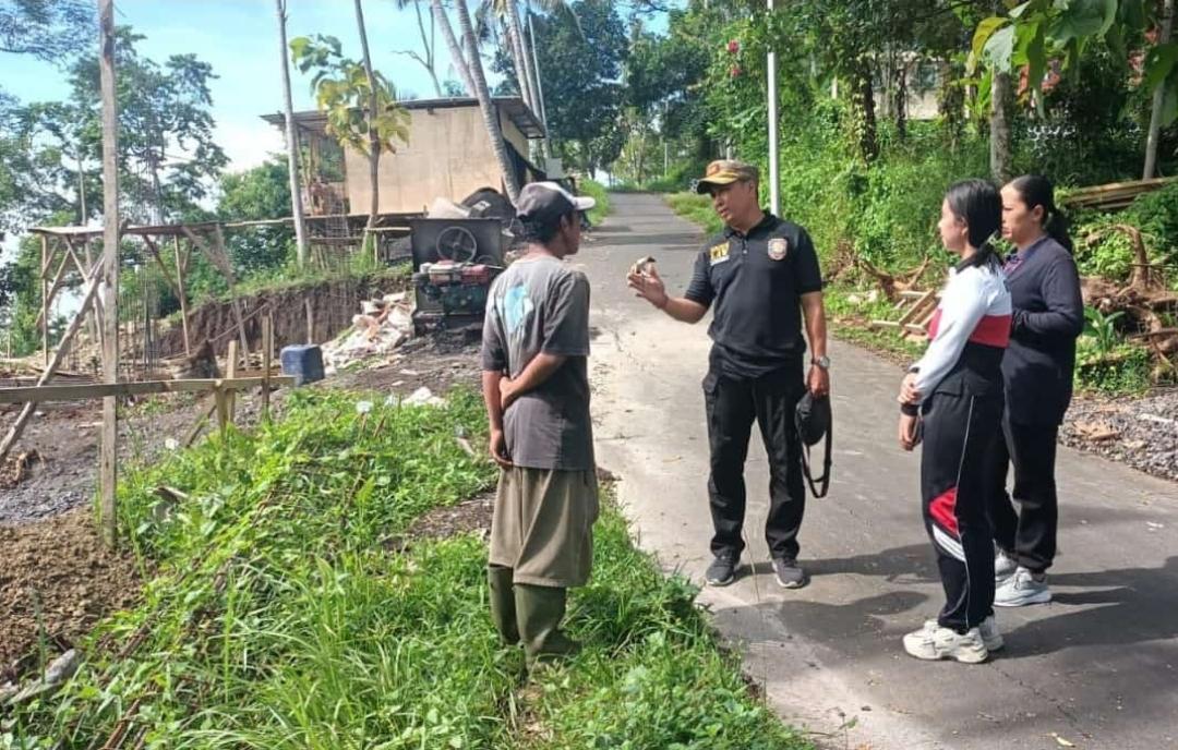 Satpol-PP-Kabupaten-Klungkung-melakukan-sidak-ke-lokasi-pembangunan-villa-di-Desa-Timuhun.jpg