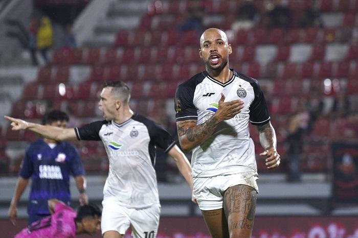 Selebrasi-Gustavo-Almeida-cetak-gol-kedua-Persija-Jakarta-ke-gawang-Madura-United.jpg