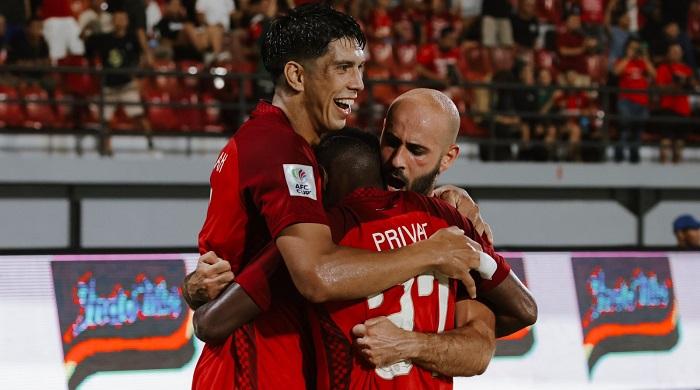 Selebrasi-pemain-Bali-United-saat-berhasil-mencetak-gol-ke-gawang-Terengganu-FC-di-AFC-Cup-2023.jpg