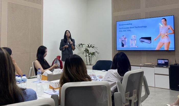 Seminar-prosedur-liposuction-dan-perawatan-kulit-regeneratif-ala-Korea-89.jpg