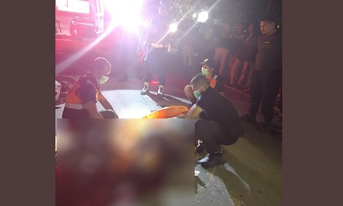 Hantam Mobil Parkir di Tukad Badung Denpasar, Seorang Pemotor Tanpa Identitas Tewas - Tribun-bali.com