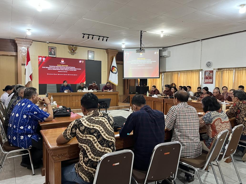 Situasi-rapat-evaluasi-KPU-Provinsi-bersama-KPU-KabupatenKota-se-Bali-Soroti-kinerja-KPPS.jpg