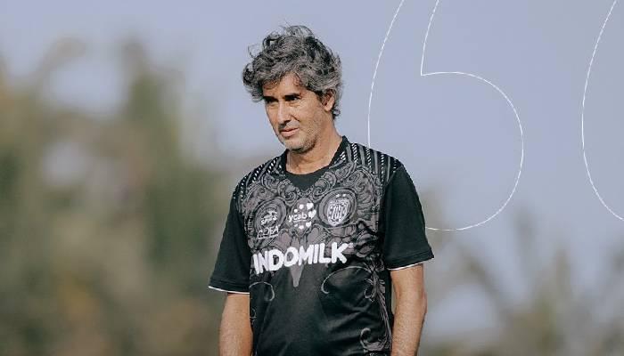 Stefano-Cugurra-Teco-pelatih-Bali-United-di-Liga-1-20242025.jpg