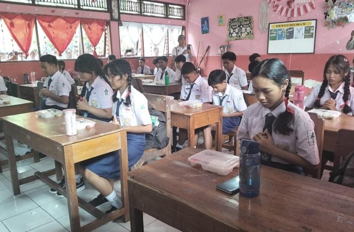 Suasana-pembelajaran-di-salah-satu-sekolah-586.jpg