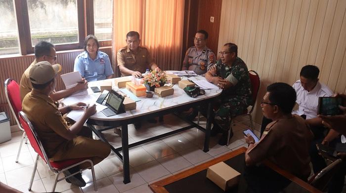 Suasana-rapat-koordinasi-persiapan-peringatan-Hari-Buruh-Internasional-May-Day-2026.jpg