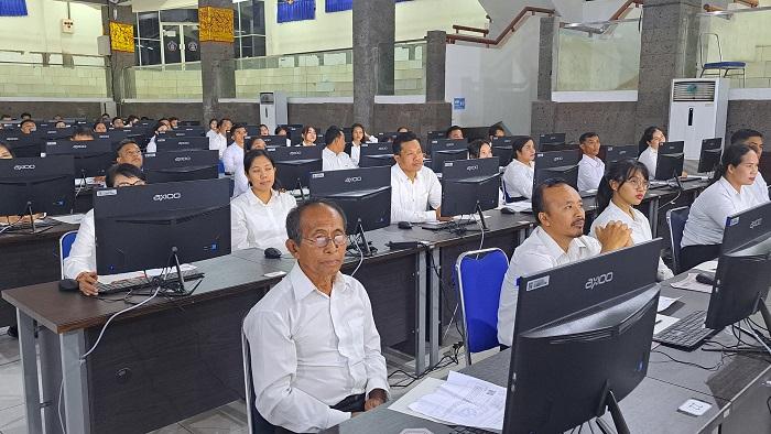 Suasana-rekrutmen-PPPK-tahap-pertama-di-Kabupaten-Buleleng-9966.jpg