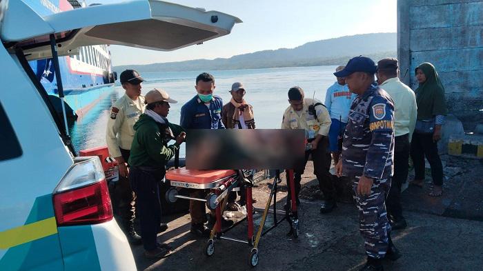 Suasana-saat-petugas-mengevakuasi-korban-di-Pelabuhan-Gilimanuk-563.jpg