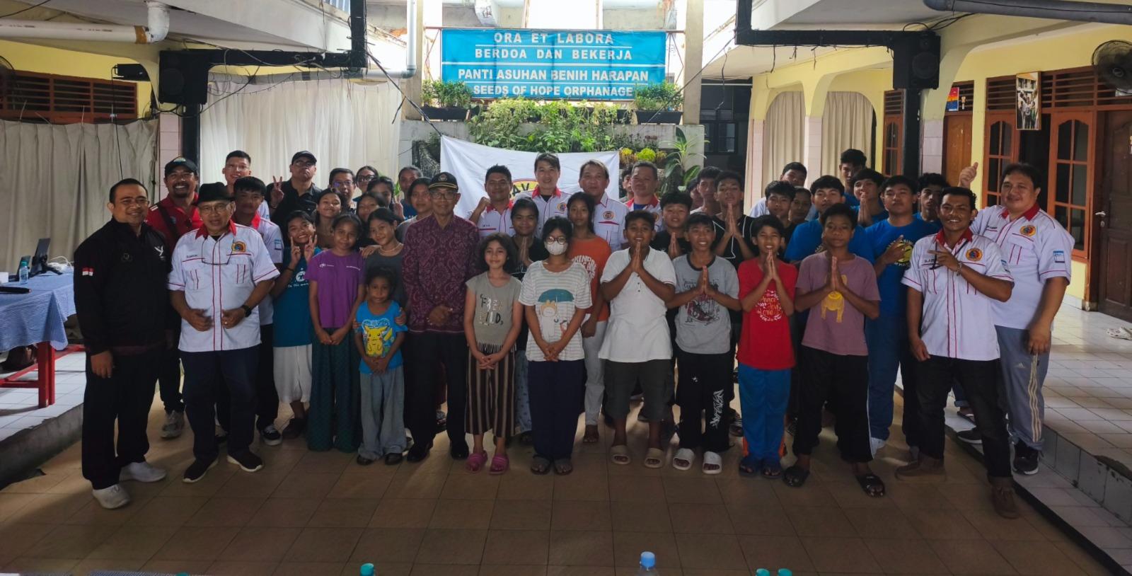 Tanamkan-Integritas-Atlet-Savate-Denpasar-dan-Taekwondo-Bali-Rajut-Harmonisasi-di-Panti-Asuhan.jpg