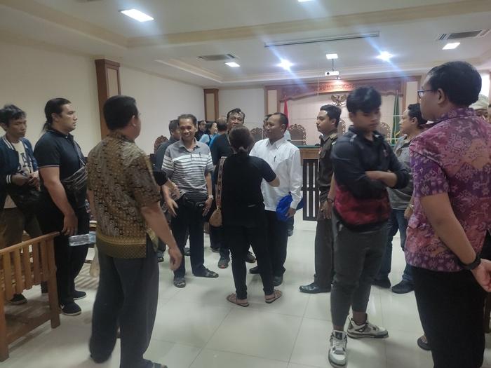 Terdakwa-I-Nengah-Sudiarta-usai-menjalani-sidang-putusan-di-Pengadilan-Tipikor.jpg