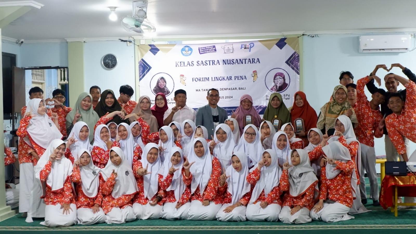 Tingkatkan Program Literasi Sekolah, FLP Bali Gelar Kelas Sastra Nusantara di MA Tawakkal Denpasar