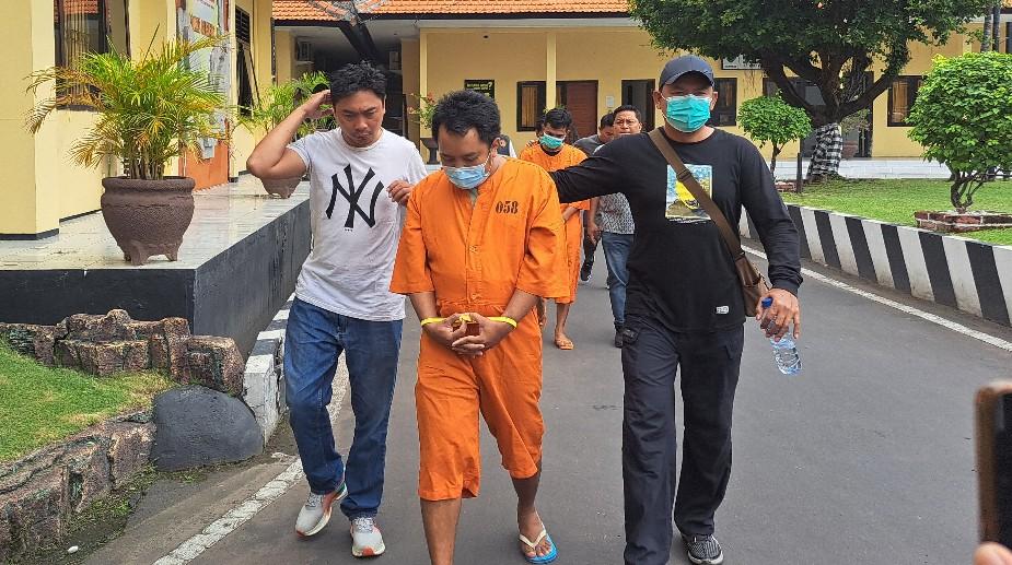 Tut-Budi-Ditangkap-Usai-Nempel-Sabu-sabu-di-Bali-Polres-Buleleng.jpg