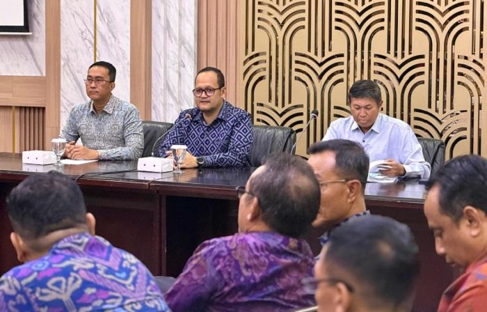 Perkuat Pelayanan Publik, Pemkab Badung Pelajari Sistem Kinerja ASN Surabaya - Tribun-bali.com