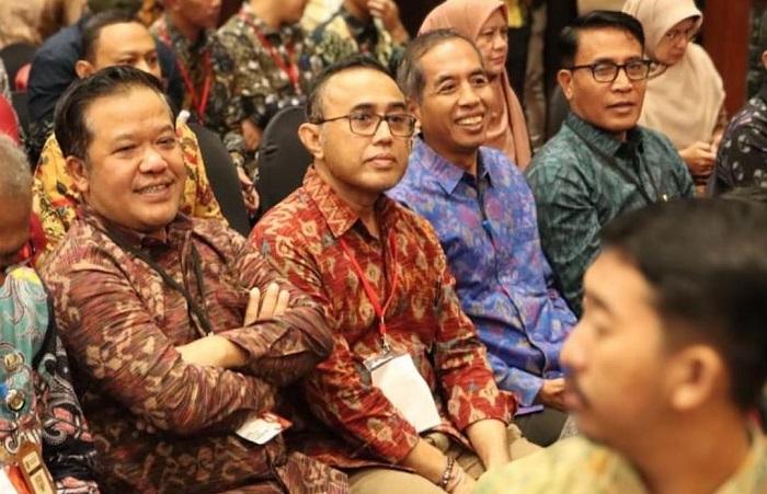 Wali-Kota-Denpasar-I-Gusti-Ngurah-Jaya-Negara-didampingi-Kepala-BKPSDM.jpg