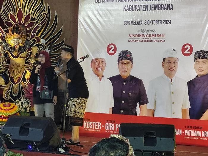 Warga Melaya, Wiwi: Ibu-ibu jangan Lupa Coblos Nomor 2 Koster-Giri dan Bang-Ipat, Baru Masak