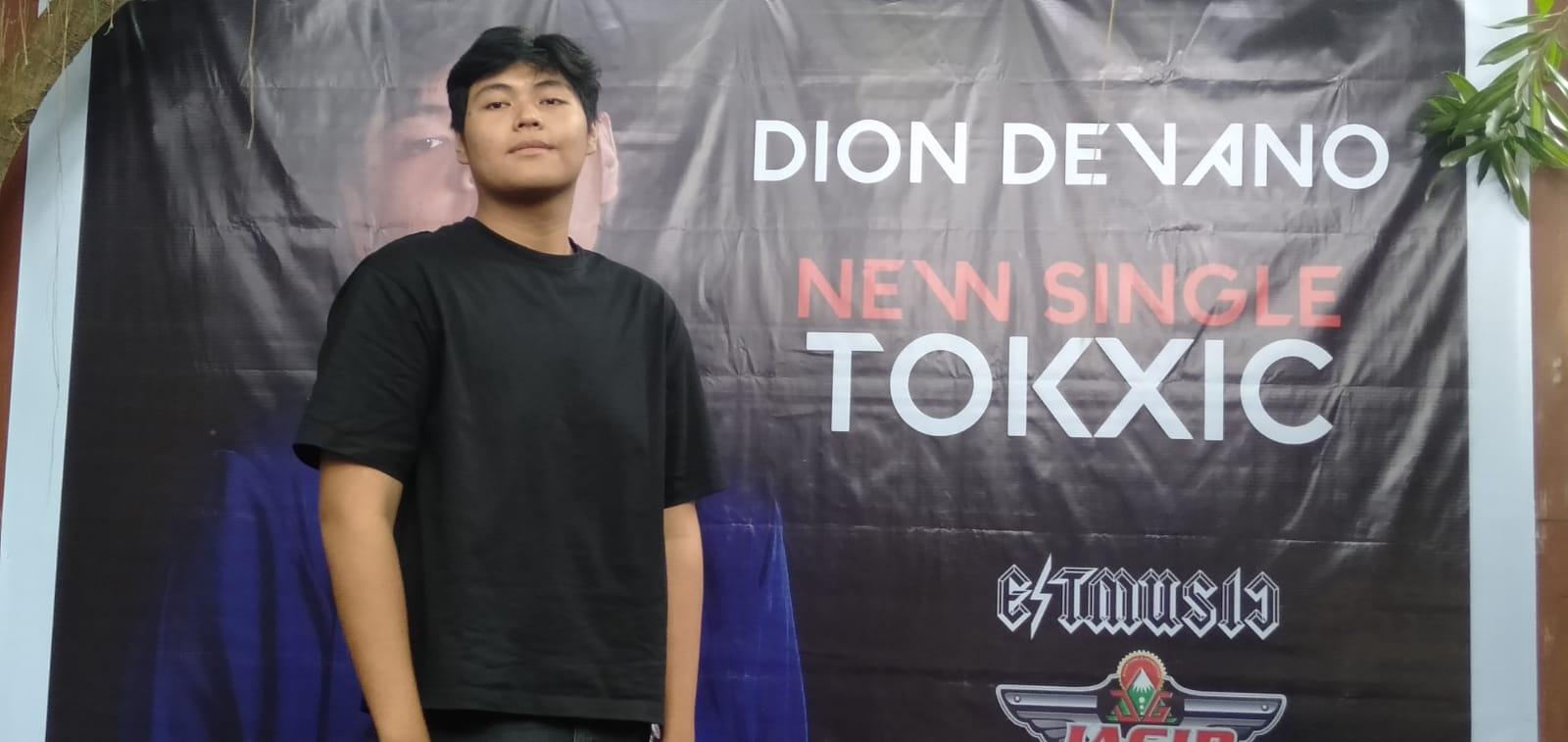 Rapper Muda Bali Lahir Kembali, Dion Devano Rilis Single Tokxic Kritisi Penyalahgunaan TikTok!