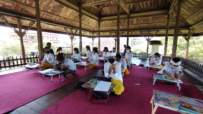 Bulan Bahasa Bali, Wabup Klungkung Ingatkan Warga Berbahasa Bali Dengan Baik dan Benar