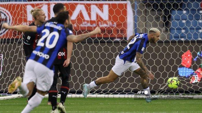bek-inter-milan-italia-federico-dimarco-kanan-merayakan-setelah-mencetak-gol.jpg