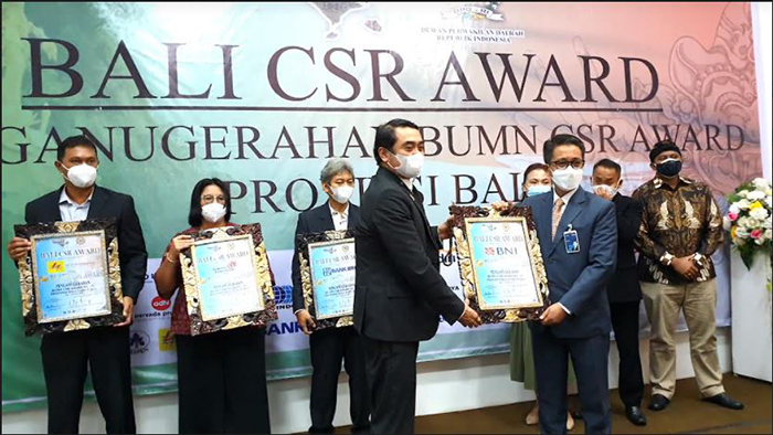 BNI Wilayah 08 (Bali, NTB & NTT) Raih Penghargaan Platinum di Ajang BUMN CSR Award Bali