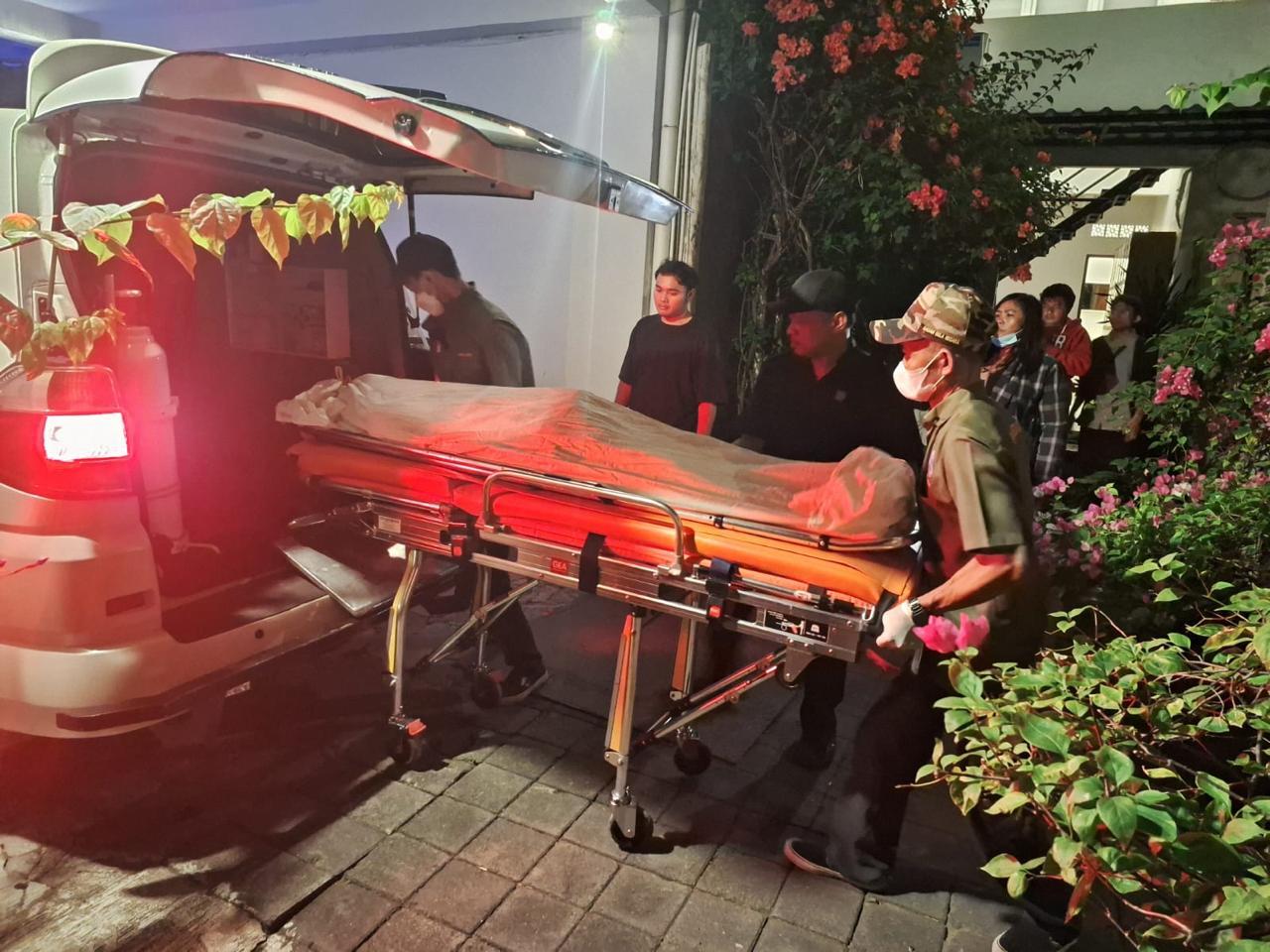 Kronologi Pekerja Tewas Tersengat Listrik Saat Perbaiki Pompa Kolam Renang Vila di Seminyak Bali - Tribun-bali.com