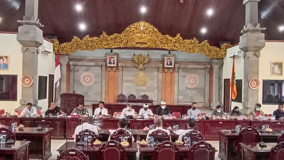 Pansus 1 DPRD Tabanan Bahas Optimaliasi Pendapatan Retribusi Parkir, Pengelolaan Libatkan Desa Adat