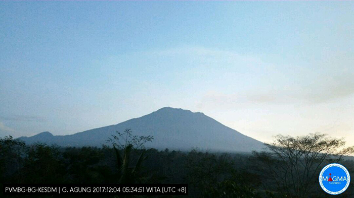 TERKINI, Gunung Agung Terpantau Lebih Tenang dan Alami Perlambatan Pertumbuhan Magma