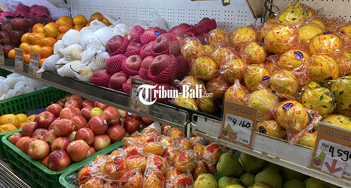 Banyak Diburu Jelang Imlek, Segini Harga Buah Jeruk di Sebuah Swalayan Denpasar