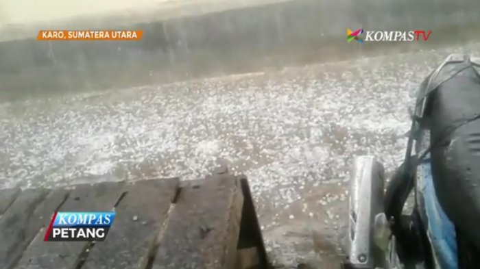VIRAL Fenomena Langka Hujan Butiran Es di Tabanan, Simak Penjelasan BMKG