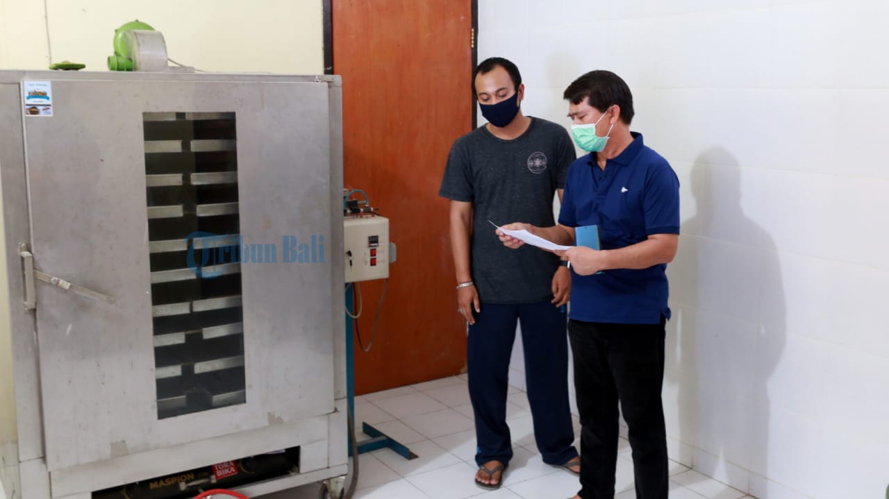 Bertahun-tahun Dikembangkan, Garam Beryodium Kusamba Klungkung Siap Dipasarkan Meski Pandemi