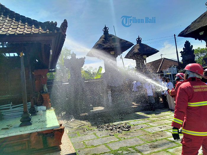 Kadek Burit Teriak Lihat Asap Mengepul, Atap Bale Piyasan Merajan Hangus Dilalap Api