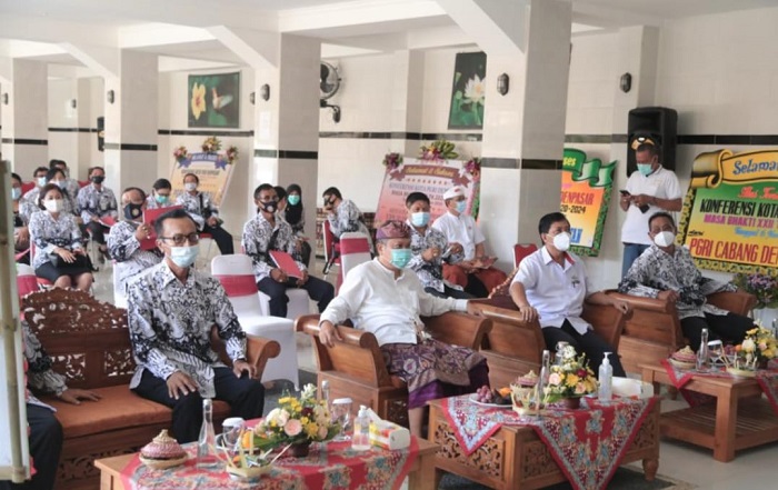 Walikota Rai Mantra Buka Konferensi PGRI Denpasar, Harap PGRI Lebih Inovatif Memajukan Pendidikan